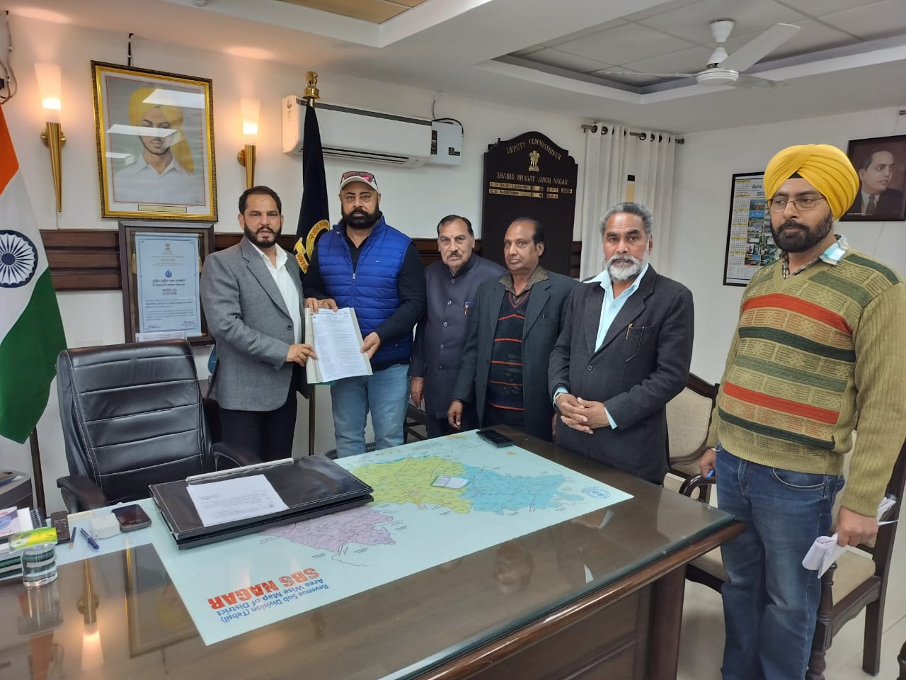 Punjab Sahitya Sabha Regd. Nawanshahr submitted a memorandum to the government through the Deputy Commissioner for the promotion of Punjabi language.